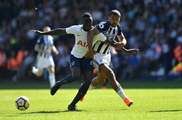 正是依托于 正是依托于